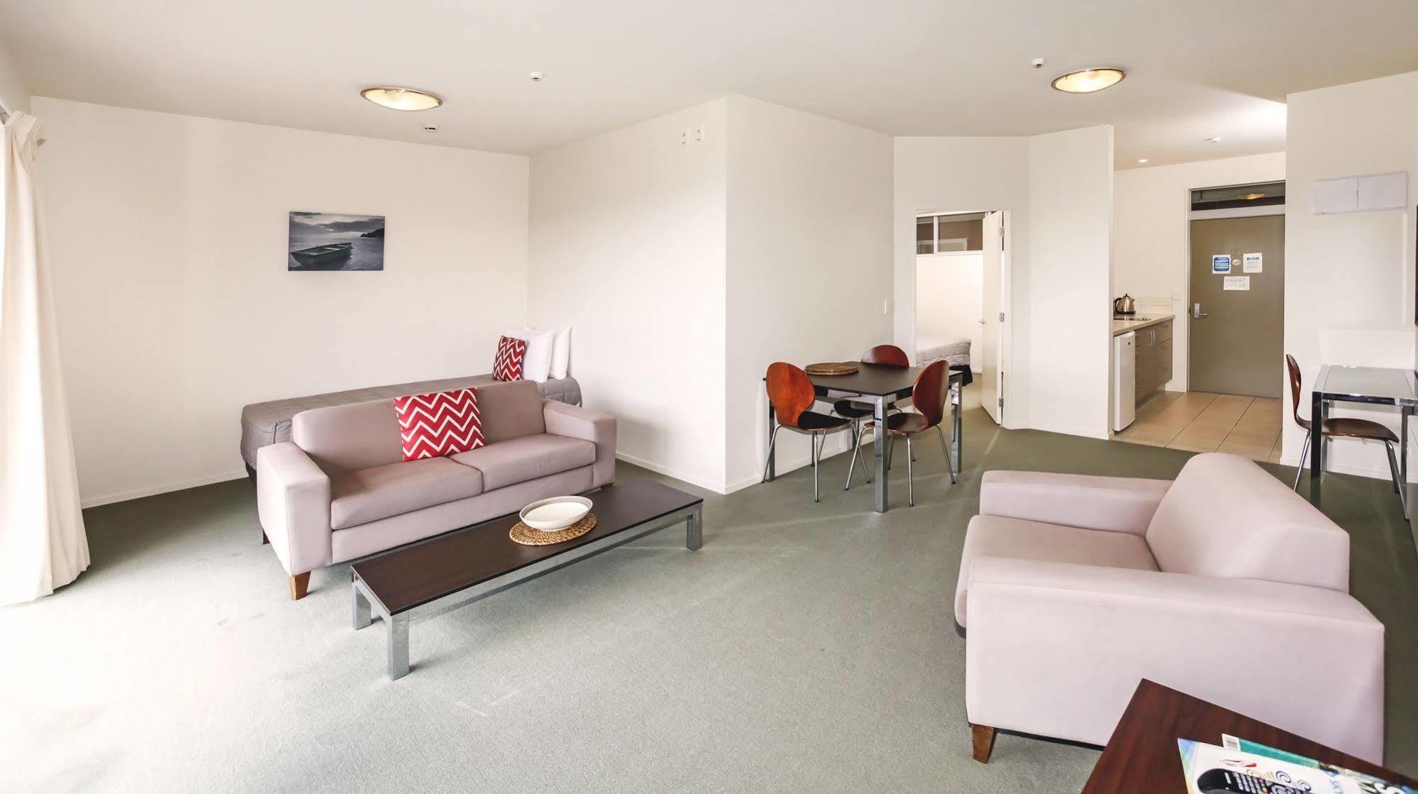 Beachside Resort Motel Whitianga Exterior photo