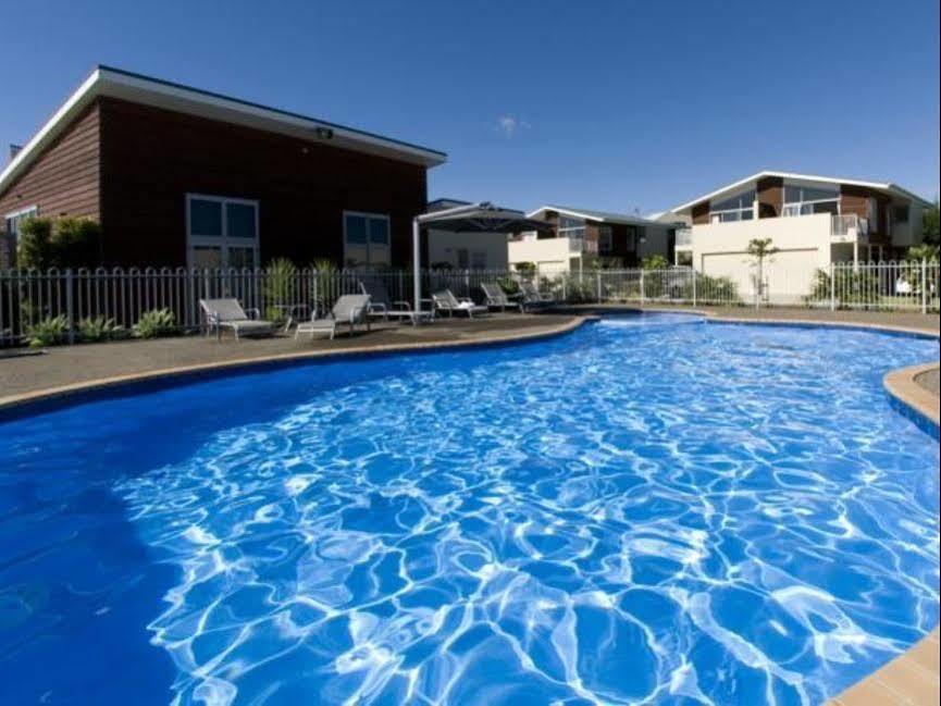 Beachside Resort Motel Whitianga Exterior photo